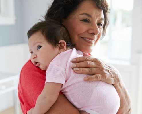 سپردن کودک به مادربزرگ