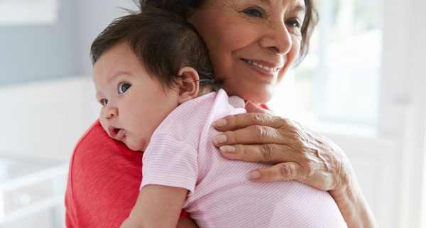 سپردن کودک به مادربزرگ